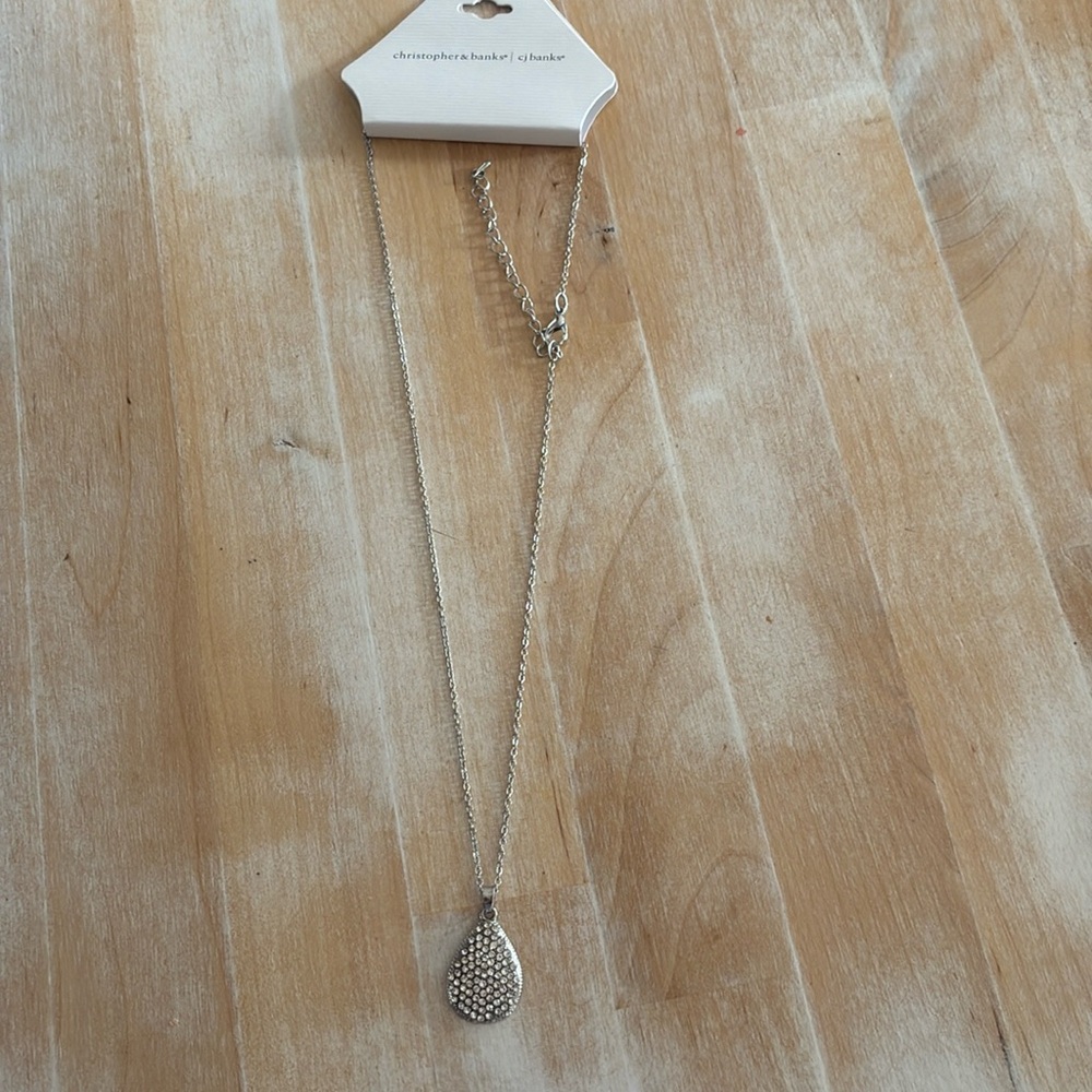 New Elegant Silver Teardrop Pendant Necklace